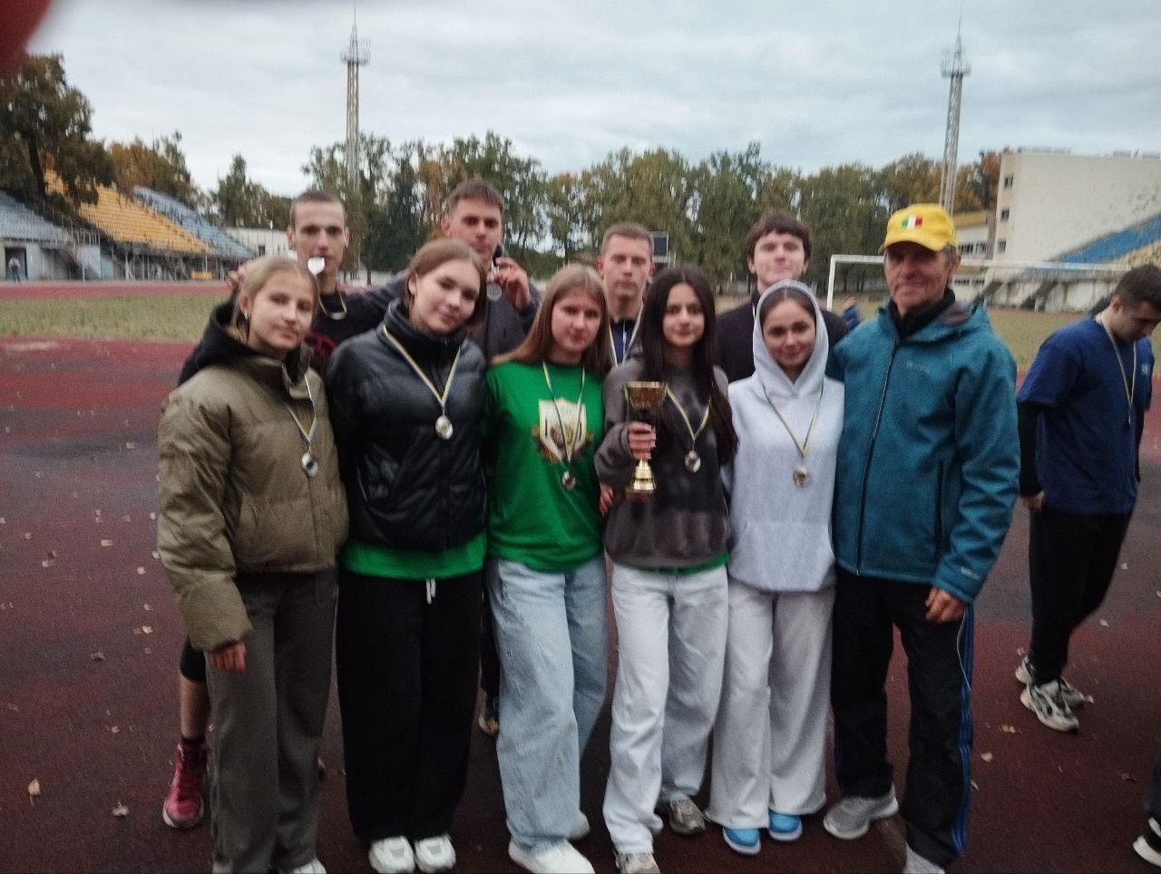 photo1