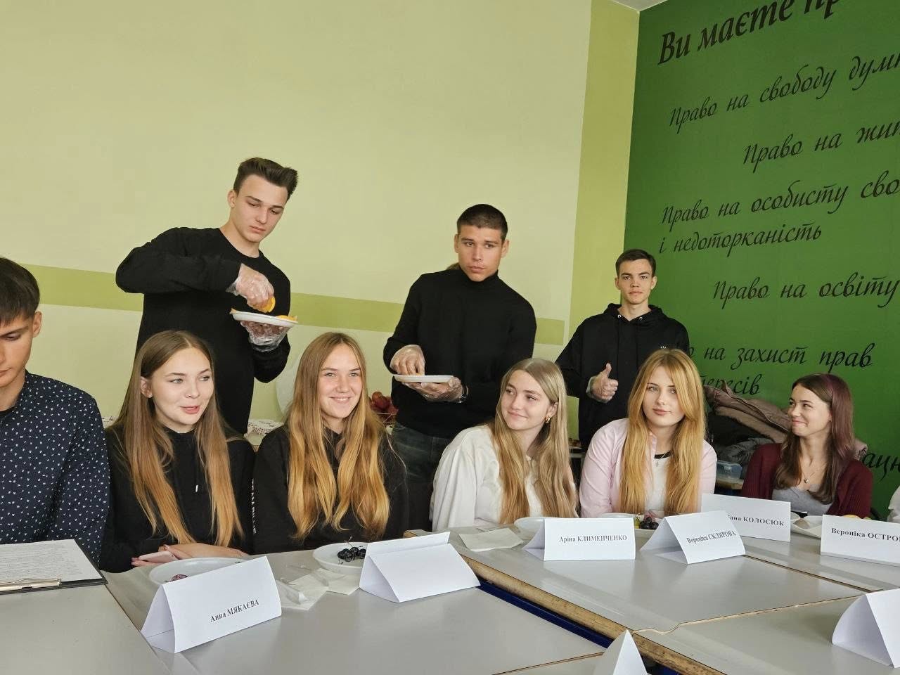 photo1