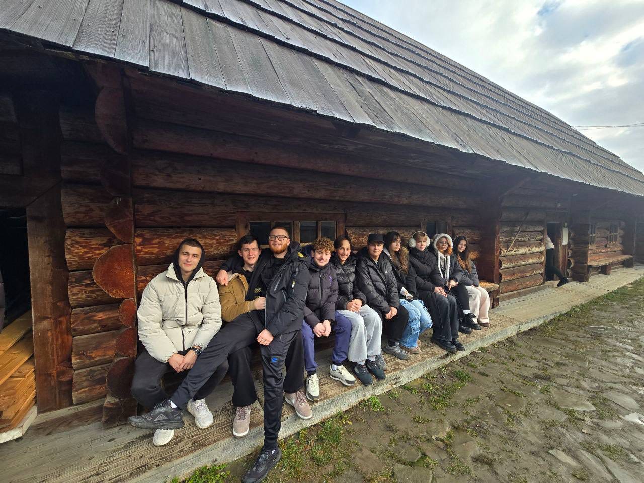 photo2